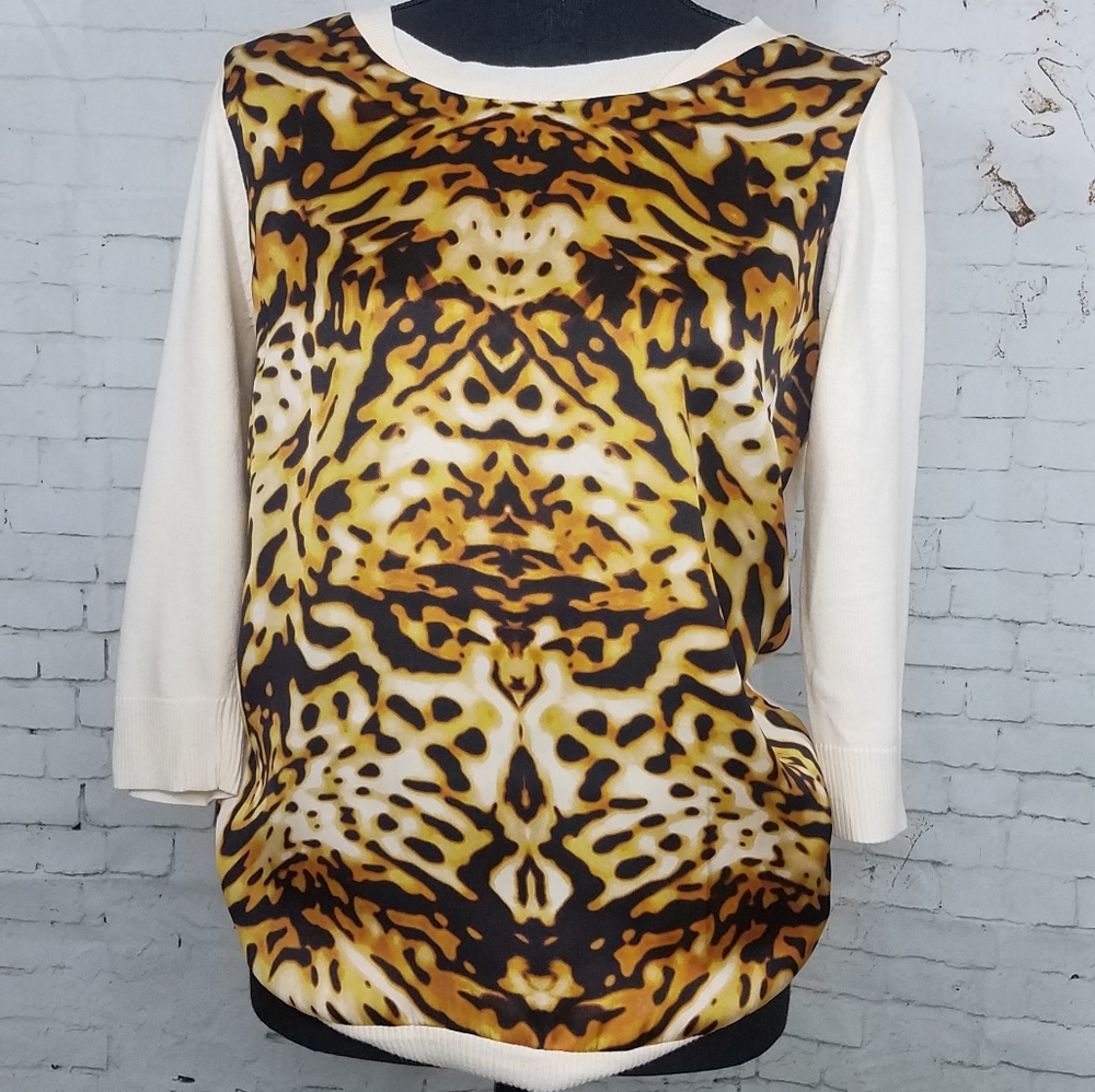 Jennifer Lopez sweater